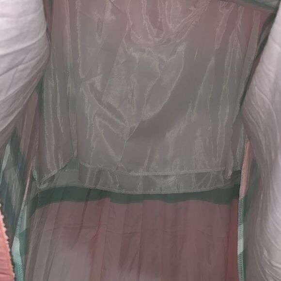 Women’s skirt Size M NWOT, - Picture 3 of 6